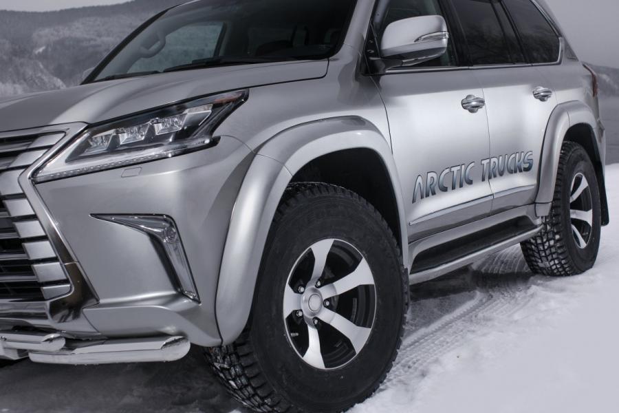 Детали экстерьера Arctic Trucks Lexus LX570 AT35 (URJ200) 2015 года  (фото 6 из 7)